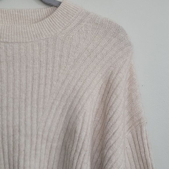 H&M Soft Cozy Sweater Beige Woman Large Wool Blend Dropped Shoulder Crop… - Picture 6 of 8